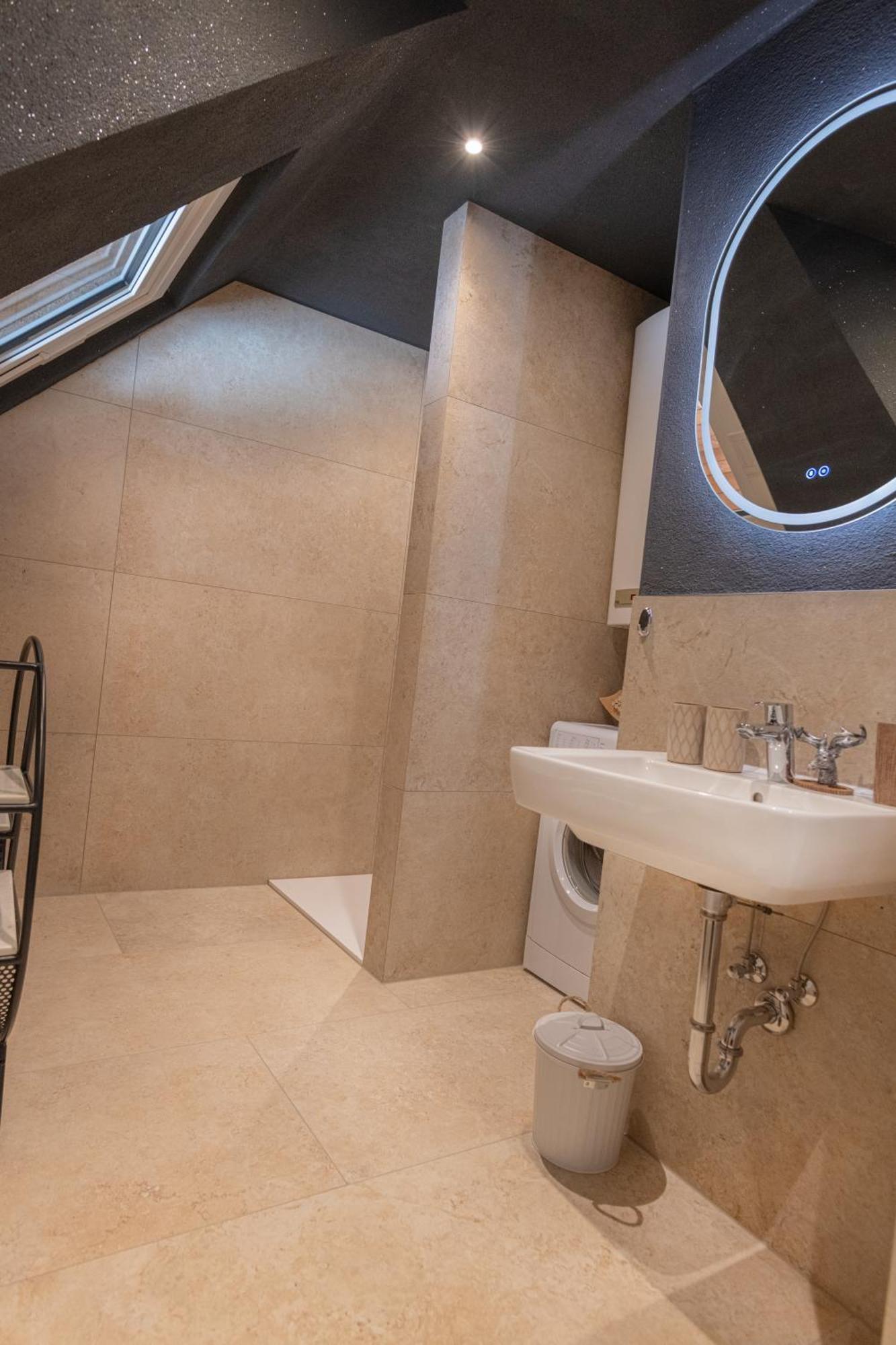 Deluxe Apartement Tirol Landeck Exterior photo